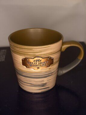 Americaware Great Smoky Mountains Souvenir 8 OZ Mug